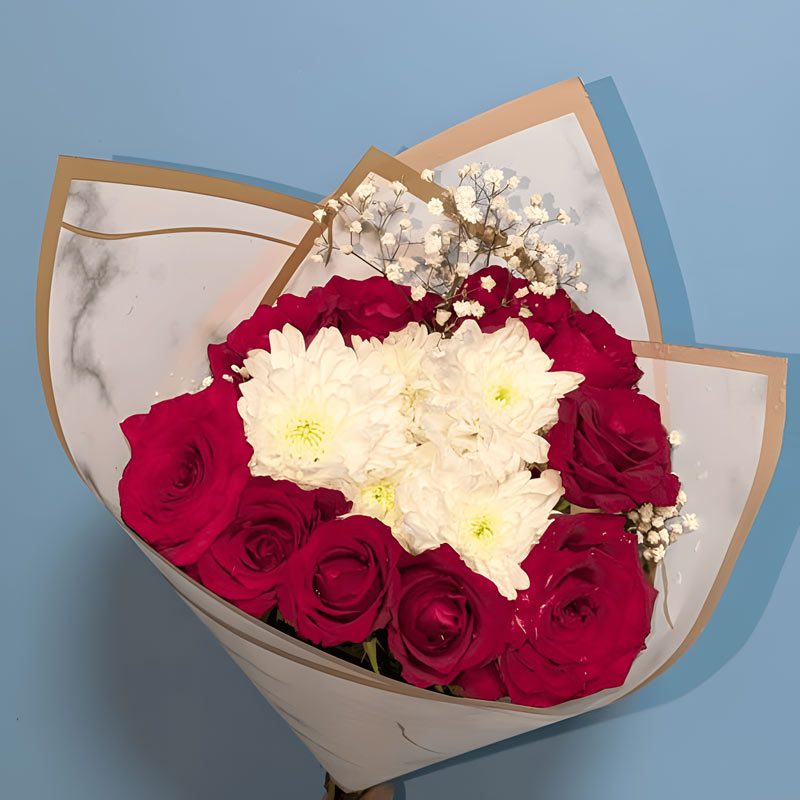 Bouquet Éblouissant de 10 Roses